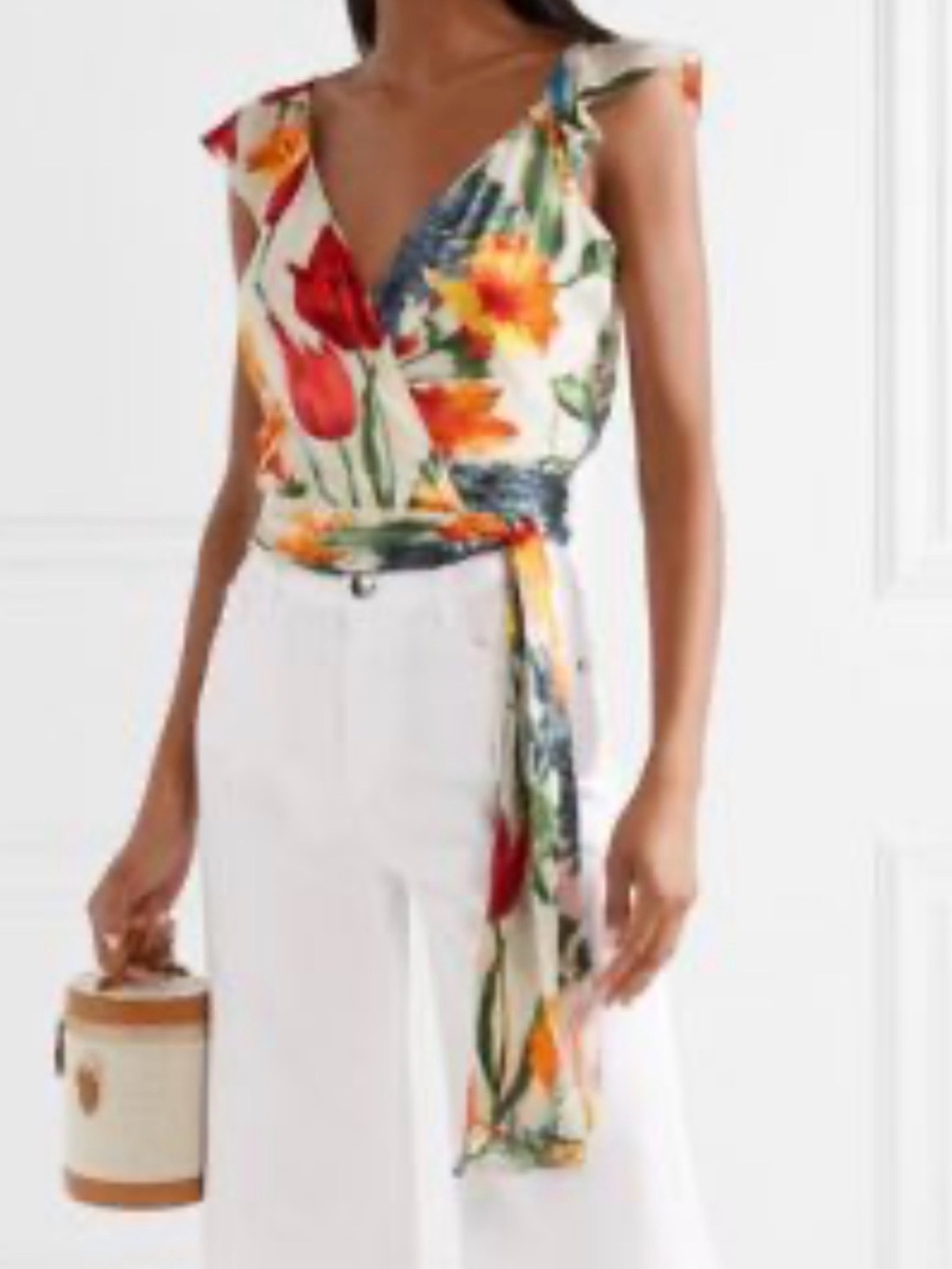 Alice + Olivia “Nicole” floral silk blend wrap top sz6